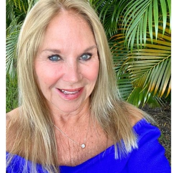 Meet your Posher, Joan - Picture 1 of 1